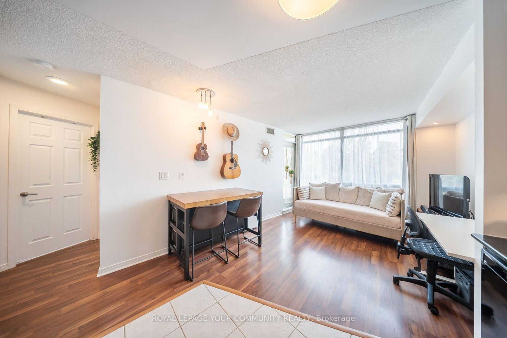 716 - 18 Valley Woods Road, Donalda, Toronto 