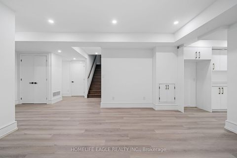 Photo 29 at 11 Glen Muir Drive, Cliffcrest, Toronto