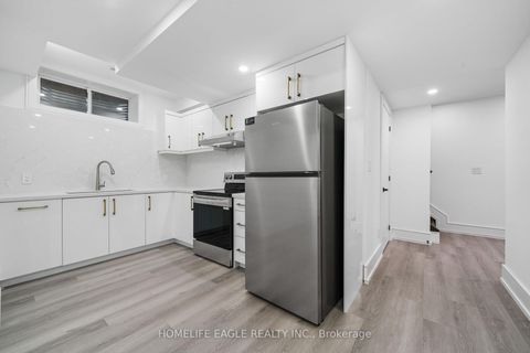 Photo 32 at 11 Glen Muir Drive, Cliffcrest, Toronto