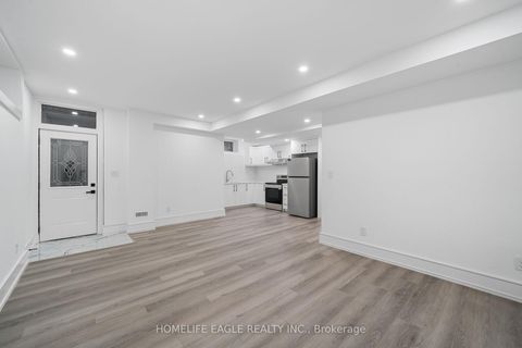 Photo 33 at 11 Glen Muir Drive, Cliffcrest, Toronto