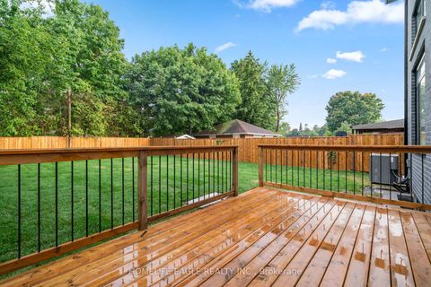 Photo 35 at 11 Glen Muir Drive, Cliffcrest, Toronto