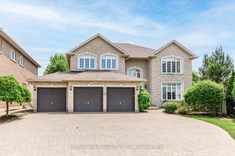 Photo 1 at 19 Ridgestone Drive, Westbrook, Richmond Hill