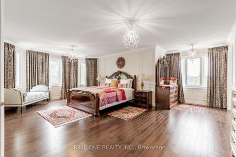 Photo 23 at 19 Ridgestone Drive, Westbrook, Richmond Hill