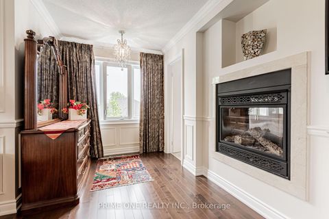 Photo 24 at 19 Ridgestone Drive, Westbrook, Richmond Hill