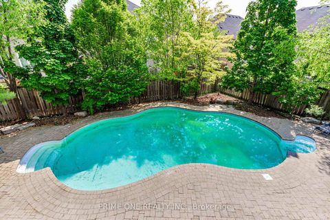 Photo 45 at 19 Ridgestone Drive, Westbrook, Richmond Hill
