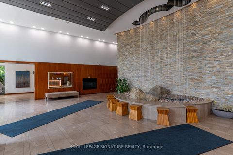 Photo 2 at 1808 - 225 Webb Drive, City Centre, Mississauga