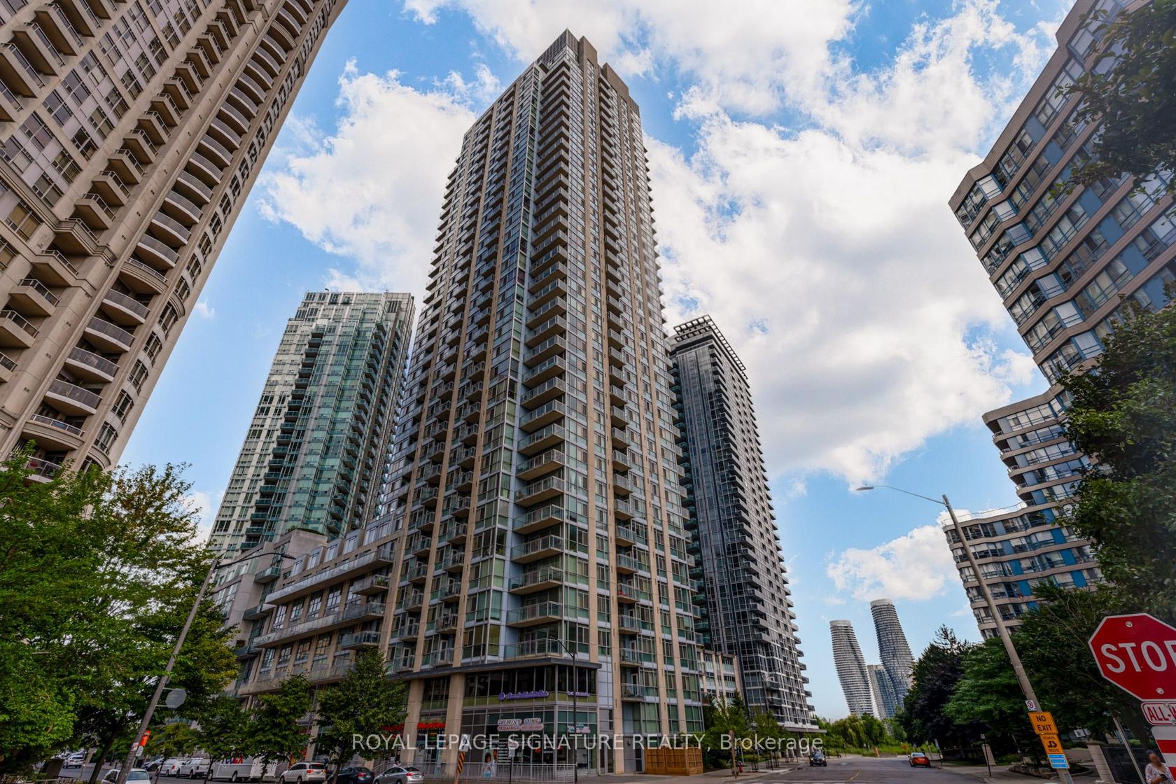 1808 - 225 Webb Drive, City Centre, Mississauga by Loree Meneguzzi Real Estate 1808 - 225 Webb Drive, City Centre, Mississauga