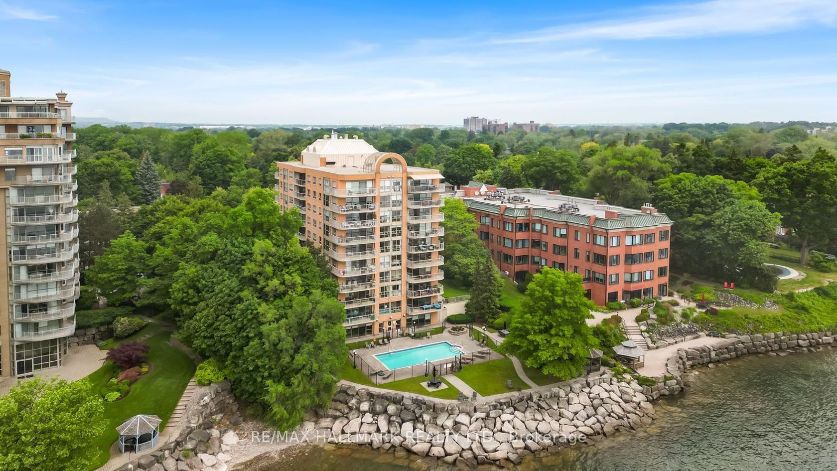 104 - 2210 Lakeshore Road, Brant, Burlington 