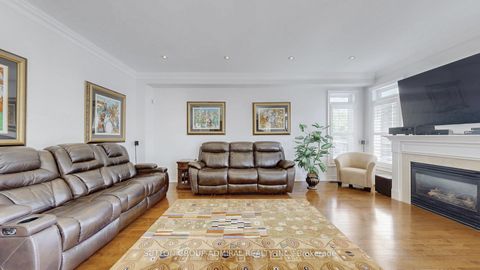 Photo 9 at 197 Israel Zilber Drive, Patterson, Vaughan