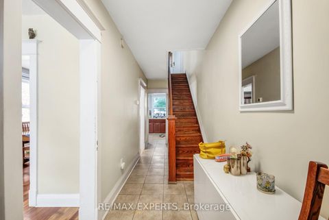 Photo 14 at 28 Mahoney Avenue, Mount Dennis, Toronto