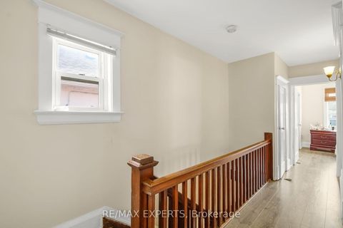 Photo 15 at 28 Mahoney Avenue, Mount Dennis, Toronto
