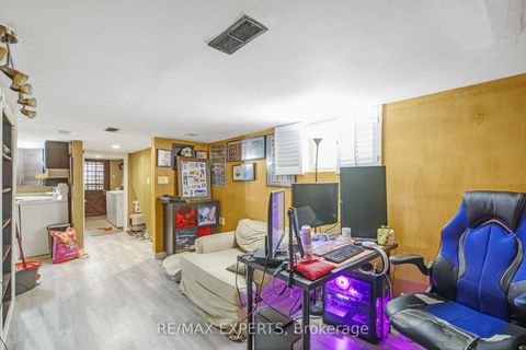 Photo 23 at 28 Mahoney Avenue, Mount Dennis, Toronto