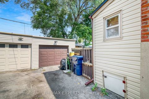 Photo 31 at 28 Mahoney Avenue, Mount Dennis, Toronto