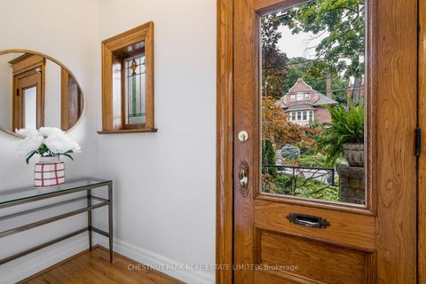 Photo 3 at 40 Admiral Road, Annex, Toronto