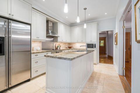 Photo 12 at 40 Admiral Road, Annex, Toronto