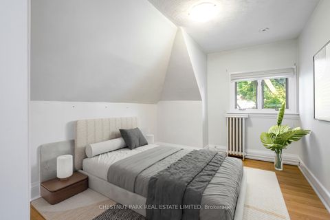 Photo 26 at 40 Admiral Road, Annex, Toronto