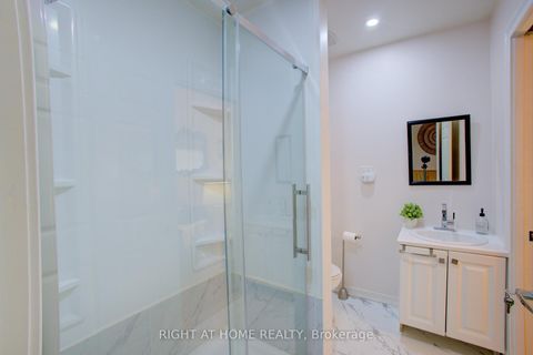 Photo 5 at 82 Uxbridge Avenue E, Pellam Park, Toronto
