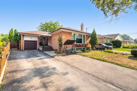 Photo 3 at 65 Alhart Drive, Beaumonde Heights, Toronto