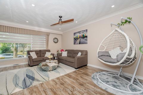 Photo 6 at 65 Alhart Drive, Beaumonde Heights, Toronto