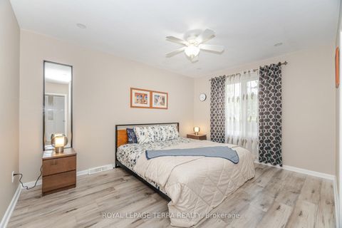 Photo 18 at 65 Alhart Drive, Beaumonde Heights, Toronto
