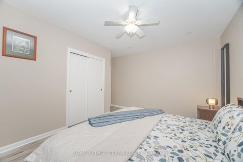 Photo 20 at 65 Alhart Drive, Beaumonde Heights, Toronto