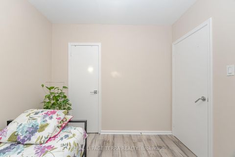 Photo 27 at 65 Alhart Drive, Beaumonde Heights, Toronto