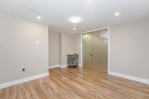 Photo 34 at 65 Alhart Drive, Beaumonde Heights, Toronto