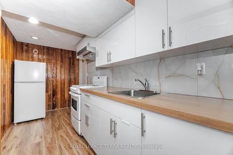 Photo 41 at 65 Alhart Drive, Beaumonde Heights, Toronto