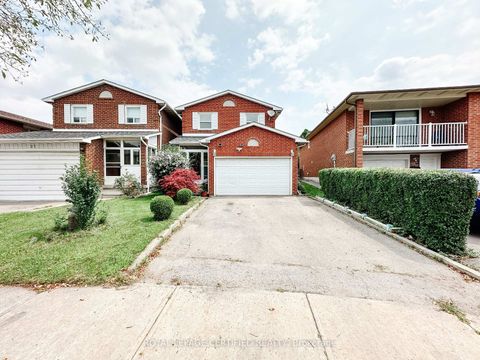 Photo 2 at 29 Cog Hill Drive, Glen Shields, Vaughan