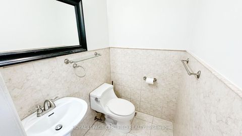Photo 22 at 29 Cog Hill Drive, Glen Shields, Vaughan