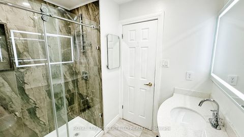 Photo 26 at 29 Cog Hill Drive, Glen Shields, Vaughan