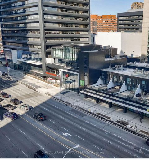 Photo 13 at 910 - 33 Sheppard Avenue, Willowdale East, Toronto