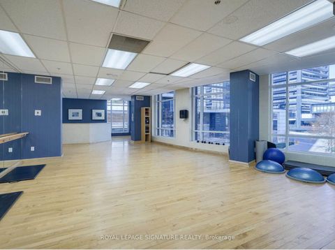 Photo 15 at 910 - 33 Sheppard Avenue, Willowdale East, Toronto