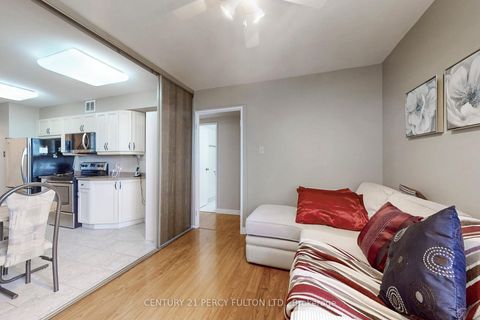 Photo 13 at 1702 - 45 Silver Springs Boulevard, L'Amoreaux, Toronto