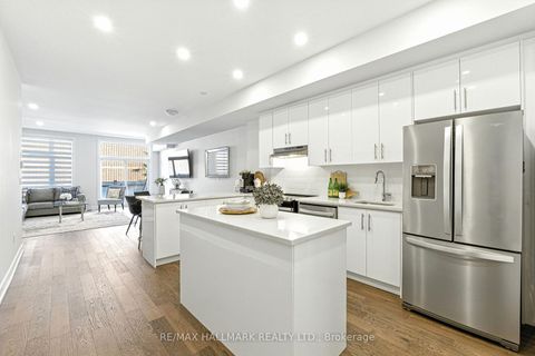 Photo 3 at 148 - 9590 Islington Avenue, Sonoma Heights, Vaughan