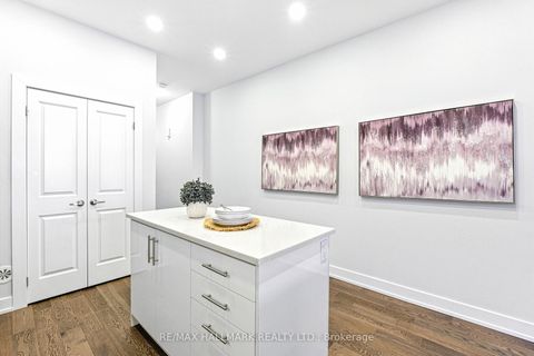 Photo 8 at 148 - 9590 Islington Avenue, Sonoma Heights, Vaughan
