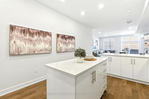 Photo 9 at 148 - 9590 Islington Avenue, Sonoma Heights, Vaughan