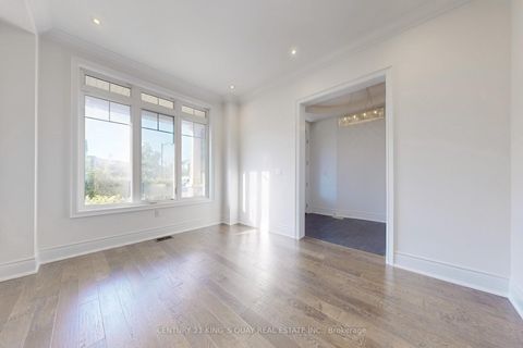 Photo 4 at 41 Torrey Pines Road, Kleinburg, Vaughan