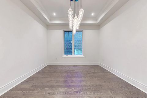Photo 10 at 41 Torrey Pines Road, Kleinburg, Vaughan