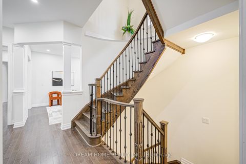 Photo 4 at 113 Botelho Circle, Bayview Southeast, Aurora