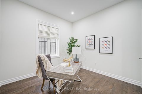 Photo 13 at 113 Botelho Circle, Bayview Southeast, Aurora