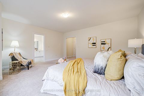 Photo 43 at 113 Botelho Circle, Bayview Southeast, Aurora