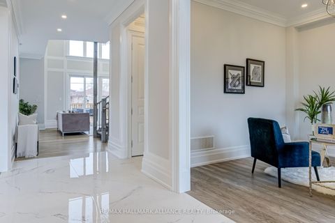 Photo 4 at 350 Weighton Drive, WO West, Oakville
