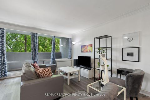 Photo 7 at #205 - 3555 Bathurst Street, Nortown, Toronto