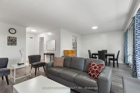 Photo 9 at #205 - 3555 Bathurst Street, Nortown, Toronto