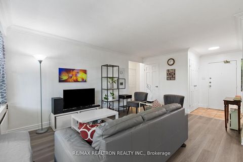 Photo 10 at #205 - 3555 Bathurst Street, Nortown, Toronto