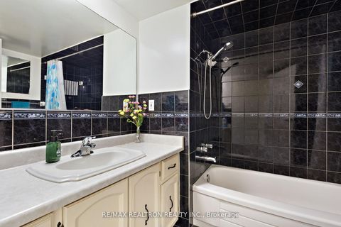 Photo 22 at #205 - 3555 Bathurst Street, Nortown, Toronto