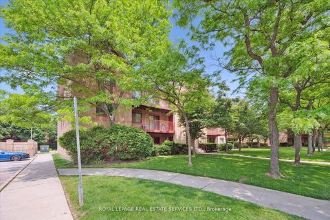 Photo 25 at 532 - 1514 Pilgrims Way, GA Glen Abbey, Oakville