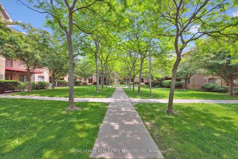 Photo 26 at 532 - 1514 Pilgrims Way, GA Glen Abbey, Oakville