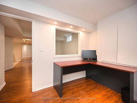 Photo 45 at 2382 Falkland Crescent, WT West Oak Trails, Oakville
